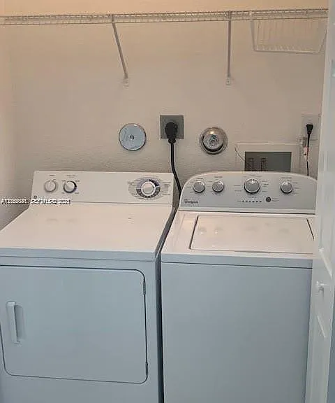 3355 NE 13th Circle Dr #10828 — Photo 12
