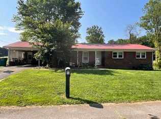 427 Blessing Dr, Dobson, NC 27017