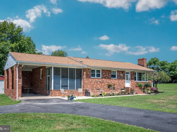 103 Camp Selden Rd, Fredericksburg, VA 22405