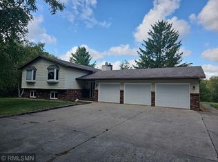 252 Glenmont Rd, River Falls, WI 54022