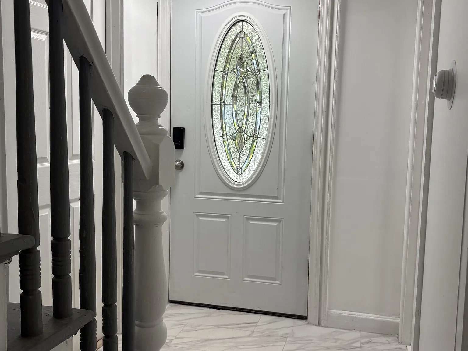 3 bed, 1.5 bath, 1100 sqft, $2,500 — Photo 4
