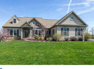 83 Clover Hill Ln, Spring City, PA 19475