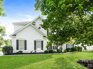 200 Golden Valley Dr, Mooresville, NC 28115