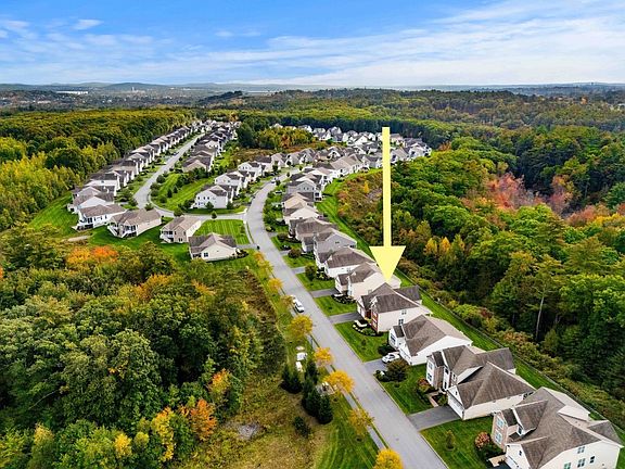 3rd image of 21 Pine Tree Dr #21