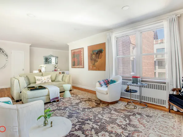 930 East 7th Street image 4 of 11