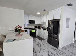 861 W 37th St, Hialeah, FL 33012