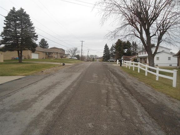 4th image of 230 Morningside Dr
