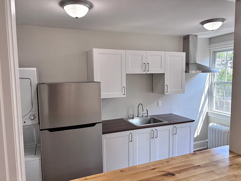 104 S Carol Blvd #2F — Photo 6