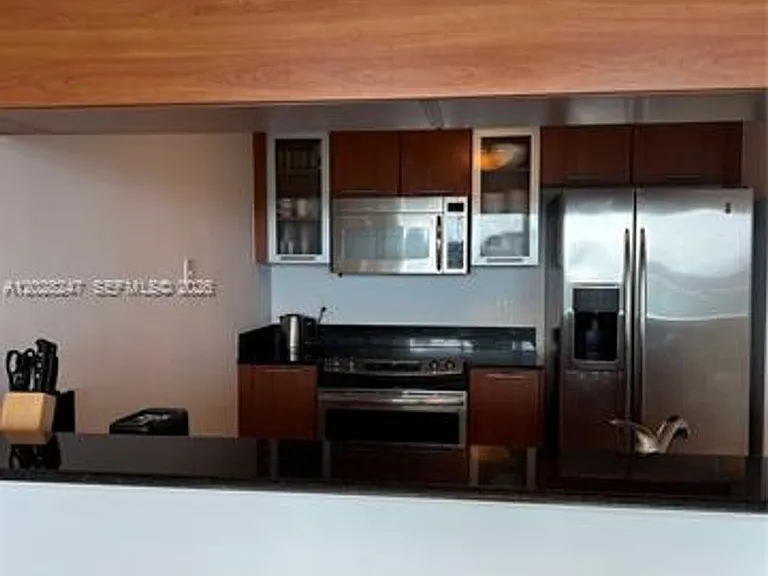 1800 N Bayshore Dr #2310 — Photo 15