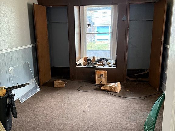 3rd image of 43 Barrows St