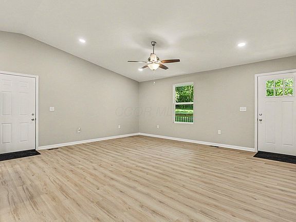 5th image of 6787 Royalton Rd SW