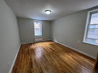 Rented by Sterea Agency