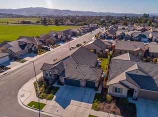 1664 Santana Ranch Dr, Hollister, CA 95023