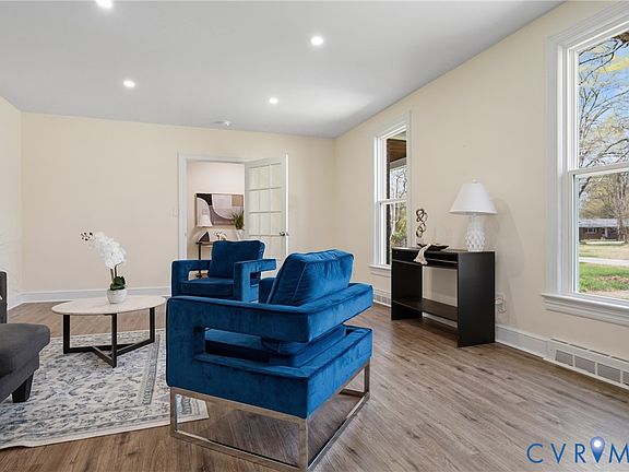 4th image of 1677 Forest Glenn Cir