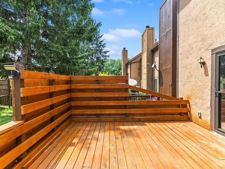 3727 Pendlestone Dr — Photo 3