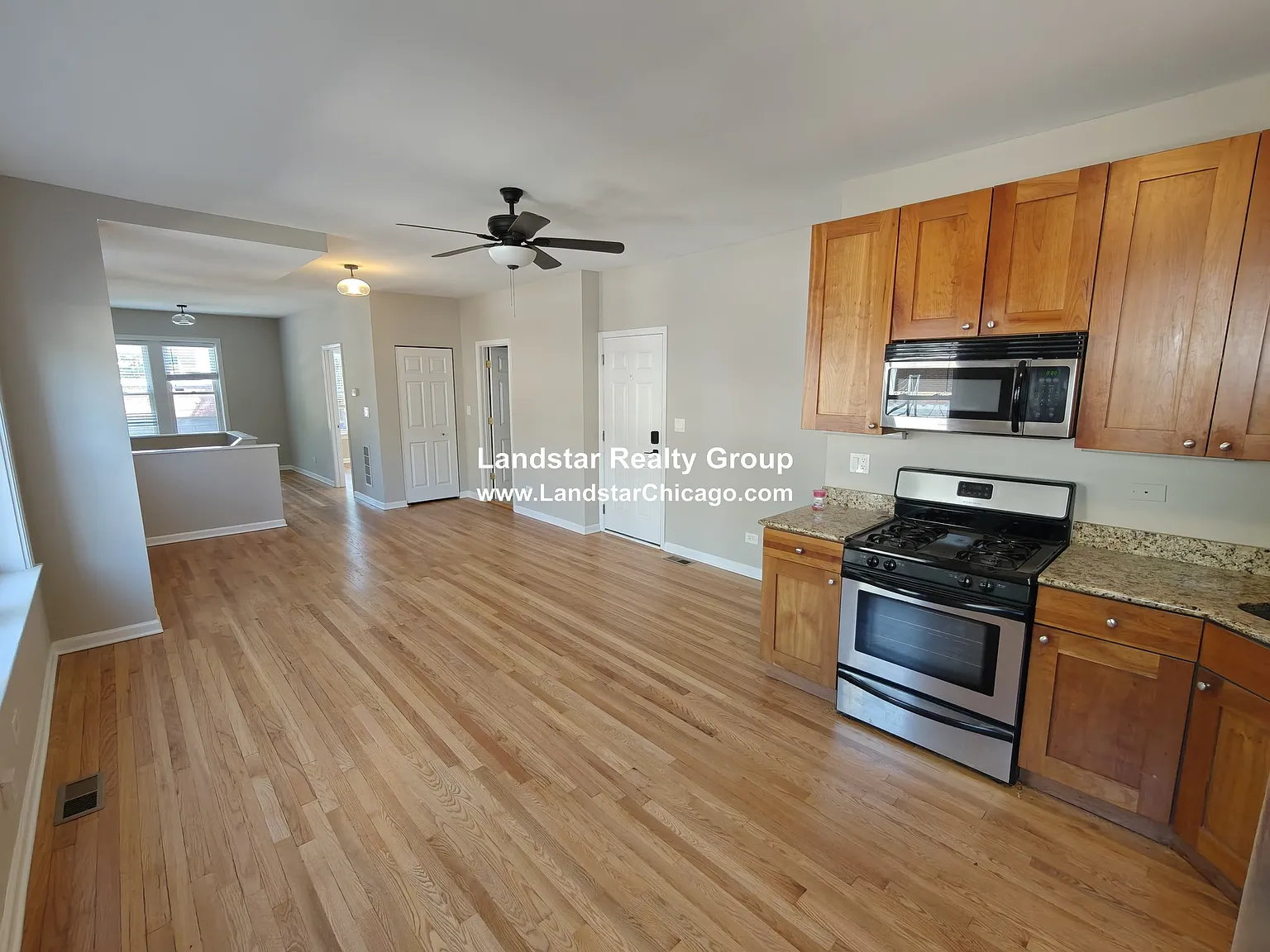 3 bed, 2.0 bath, 1645 sqft, $2,850 — Photo 2