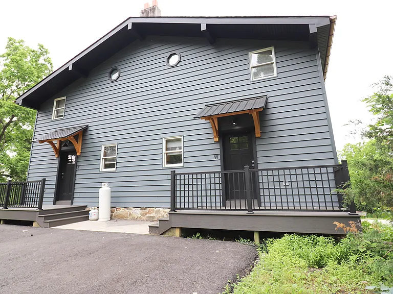 1752 Heilmandale Rd #W — Photo 1