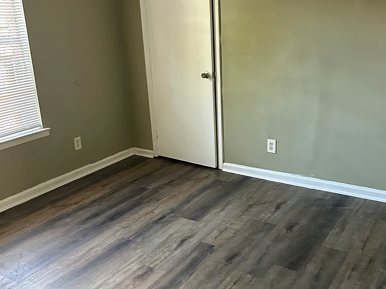 6113 Jennifer Ln — Photo 8