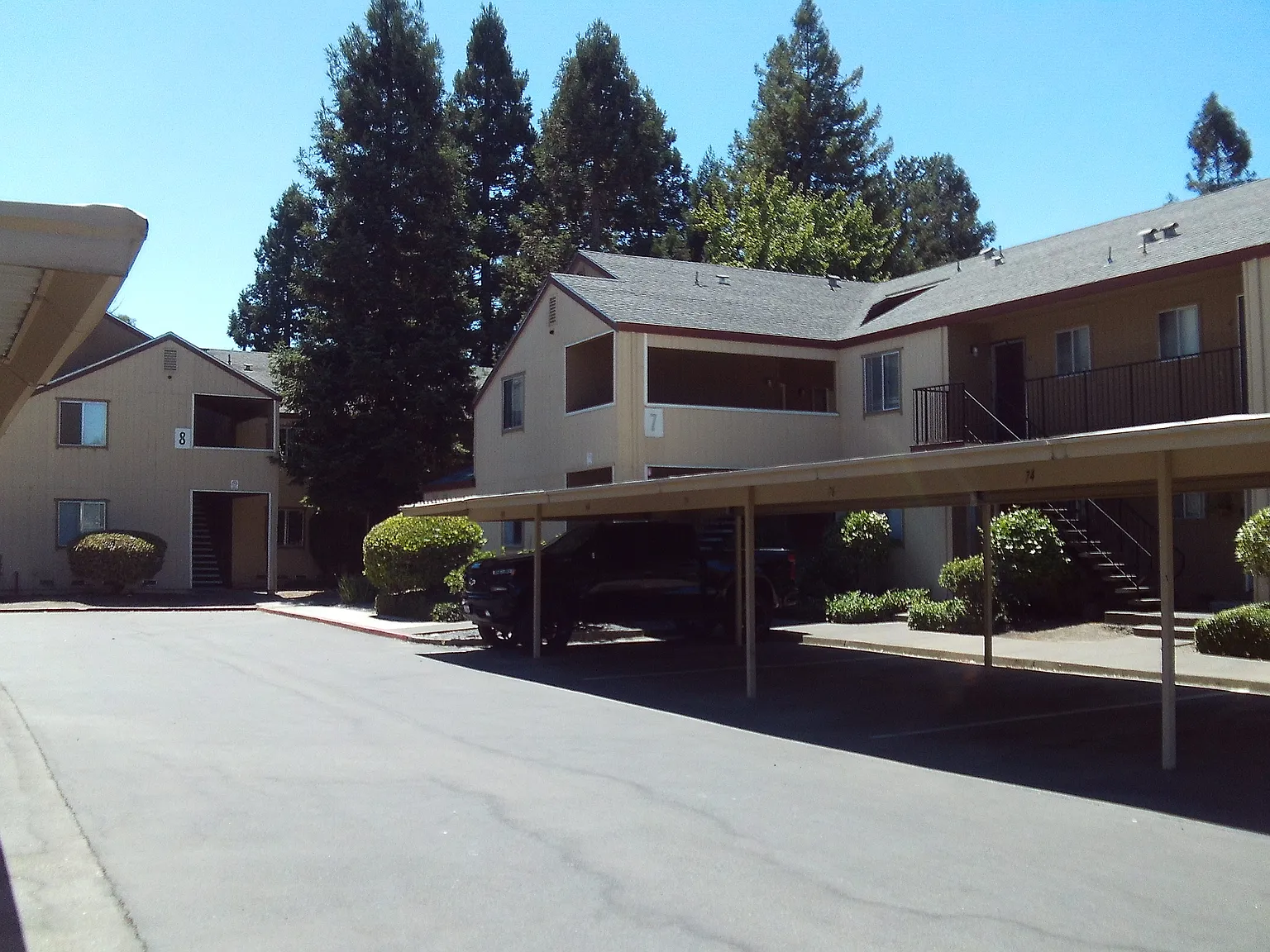 Village Square Apartments — Photo 2