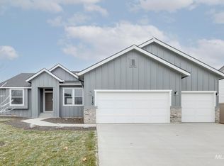 3150 N Bowknot Lake Ave, Star, ID 83669