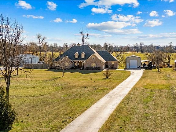 2nd image of 1701 Elm Springs Rd