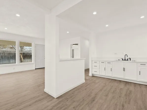 13057 Davenport St, North Edwards, CA 93523