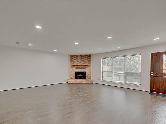 3rd image of 21043 Northern Colony Ct