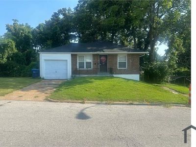6737 Kenwood Dr, Saint Louis, MO, 63121