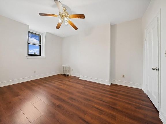 3rd image of 591 Bramhall Ave Floor 2