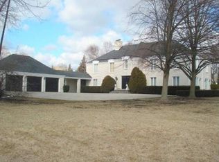 2925 Meyers Rd, Oak Brook, IL 60523