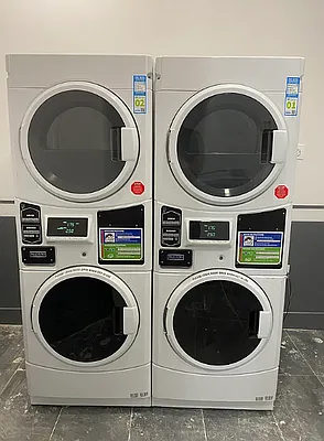 Rented by Loom Capital Group Inc. | media 33