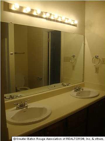 2nd image of 5431 Nicholson Dr APT B