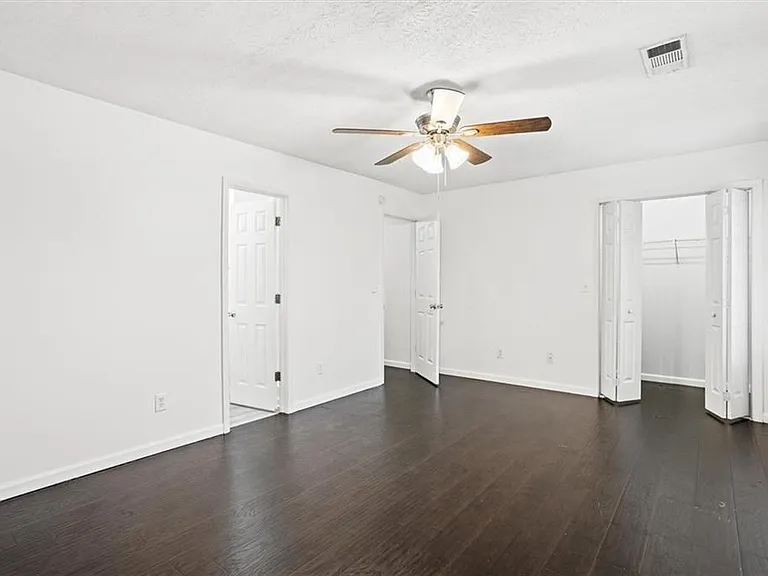 5812 Wind Gate Ln — Photo 8