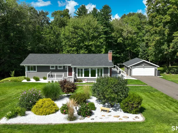 8 Iroquois Trail, Bolton, CT 06043