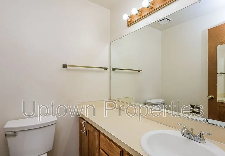 1516 SW Dewitt St #1516 — Photo 16