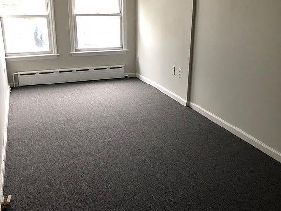 2nd image of 10415 114th St Floor 2