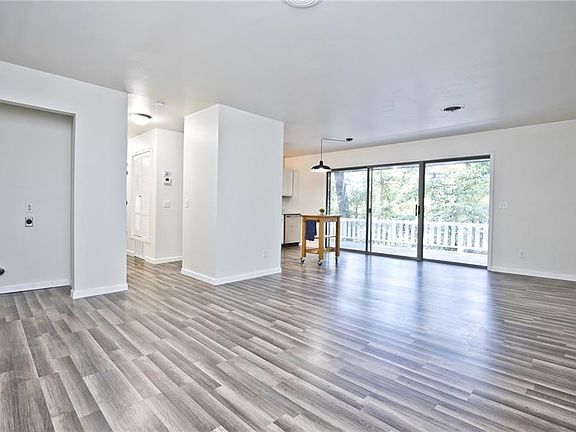 3rd image of 4 Douglas Cir