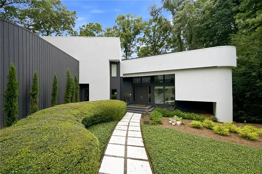 4 bed, 3.5 bath, 3365 sqft, $9,000 — Photo 2