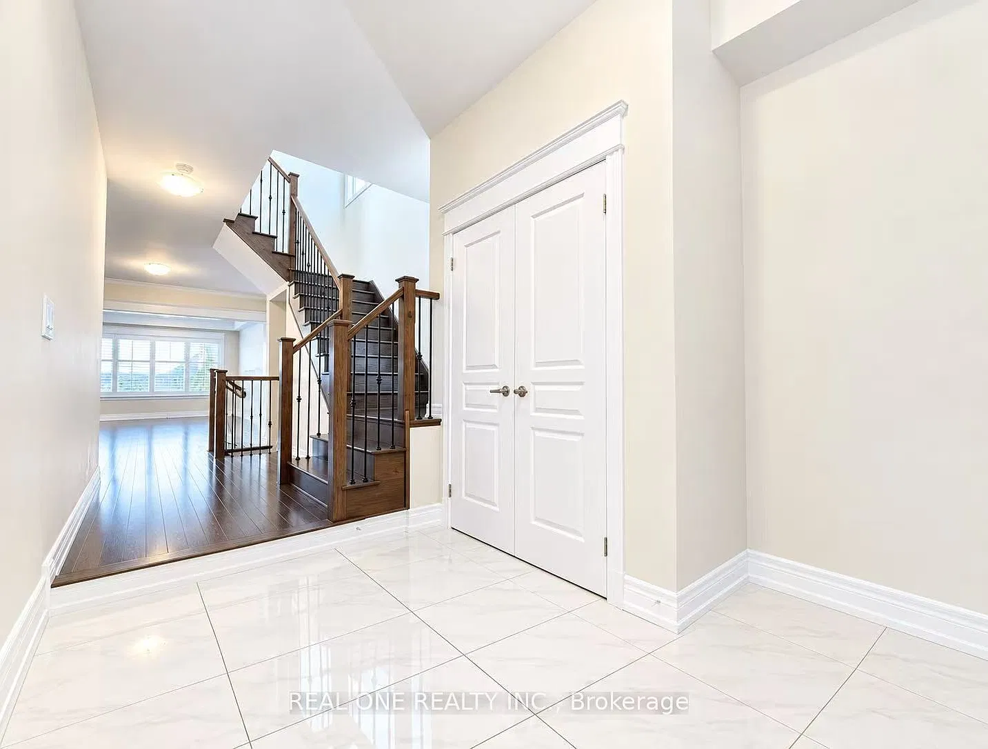 4 bed, $3,880 — Photo 3