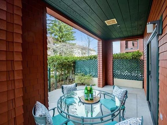 4th image of 38 3rd St APT 100