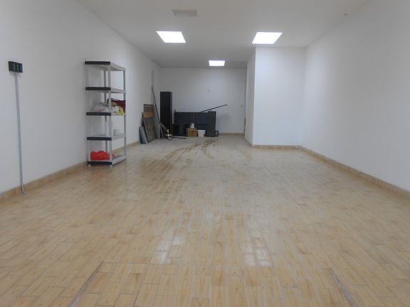 3rd image of 2522 Kensington Ave