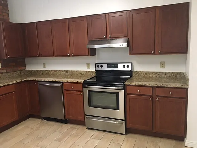 685 Dennison Ave — Photo 12