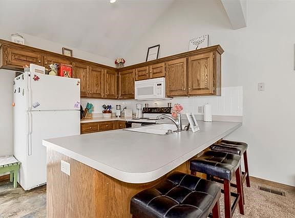 3rd image of 2508/2510 Bent Oak Ct