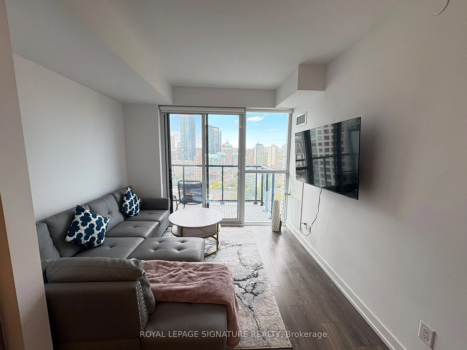 1 bed, $2,400 — Photo 4
