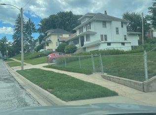 964 S 45th St, Omaha, NE 68106