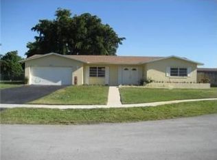 2001 NW 111th Ter, Pembroke Pines, FL 33026