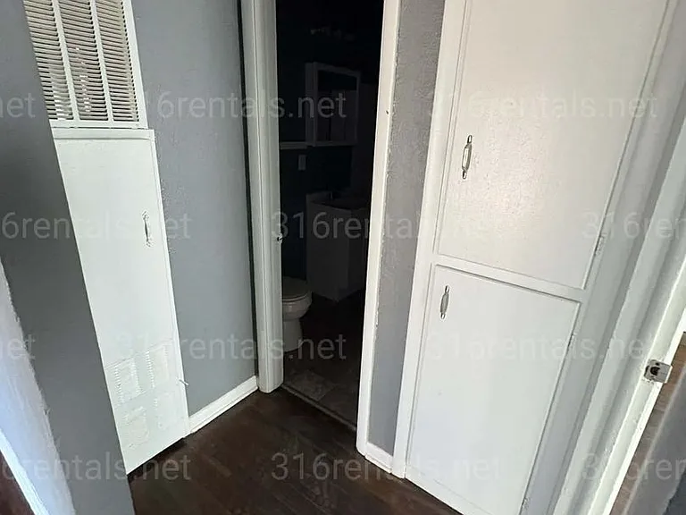 1822 N Kansas Ave — Photo 5