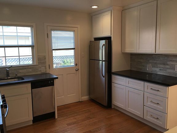 5th image of 941 S Idaho St