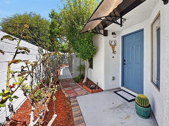 2nd image of 9686 Giddings Ave