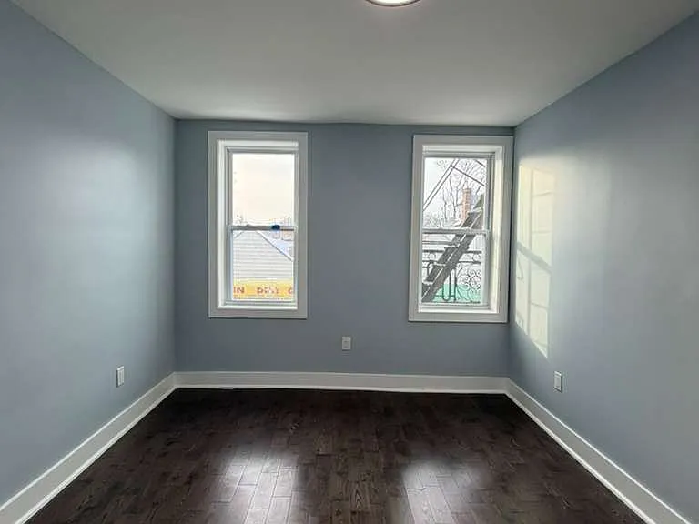190 N Park St #4 — Photo 7